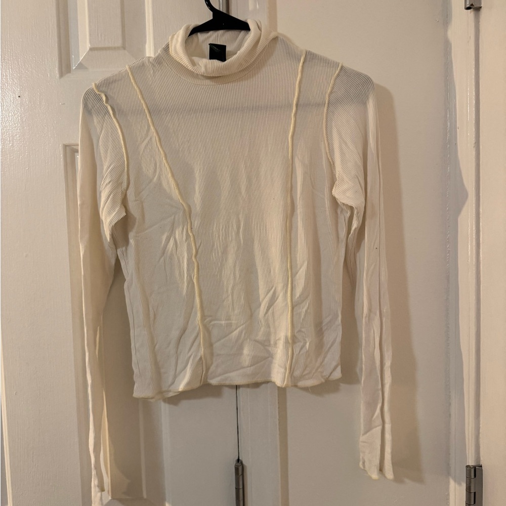 Wild Fable White Long Sleeve Turtleneck